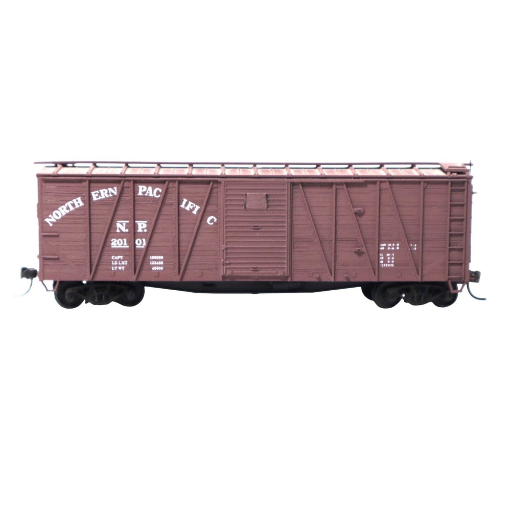 Accurail HO Scale Northern Pacific 40 Foot Wood Boxcar NP 20101 Brown Train Car